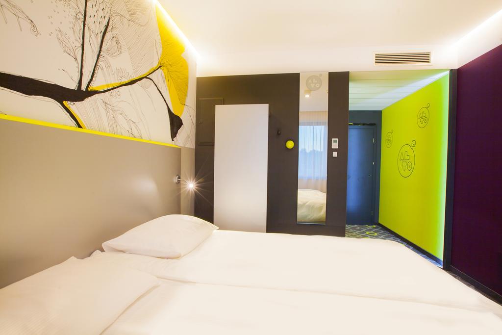 Qubus Hotel Żory Exterior foto